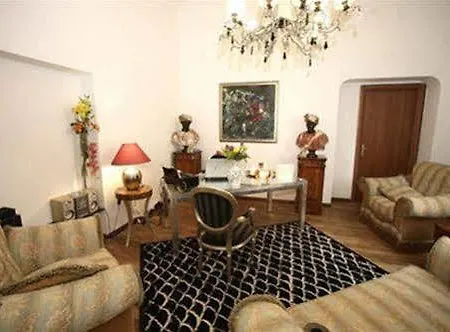 Trastevere Relais מלון *
